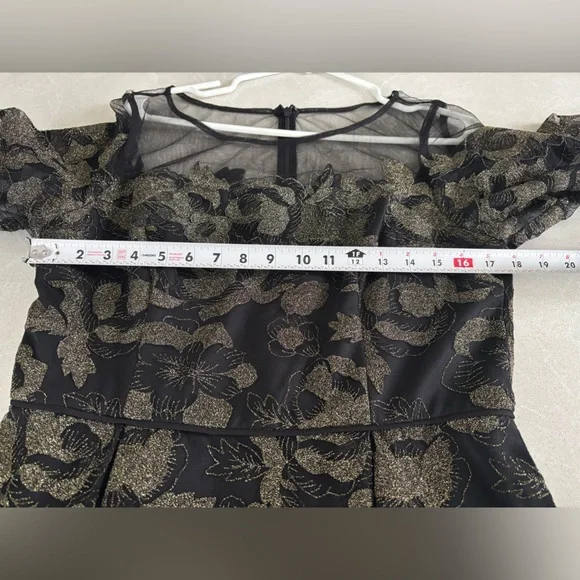 Adrianna Papell Black and Gold Lace Mesh Dress Long Sleeves Gown Size 12 - Picture 9 of 16